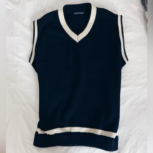 RARE/NO LONGER SOLD VINTAGE Brandy Melville Agnes Cotton Trimming Sweater Vest